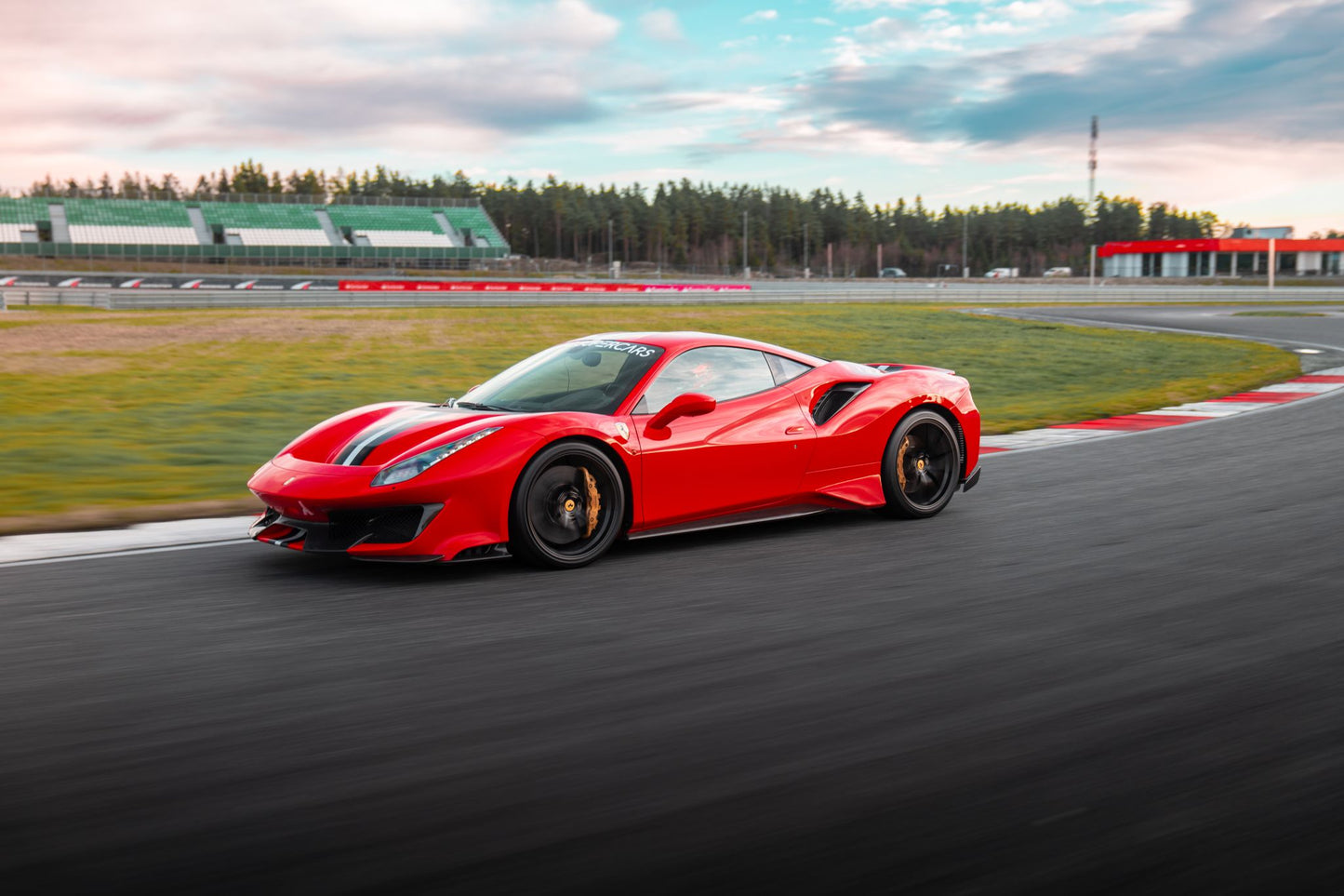 Den ultimate racerbane opplevelsen på Grenland motorsportssenter
